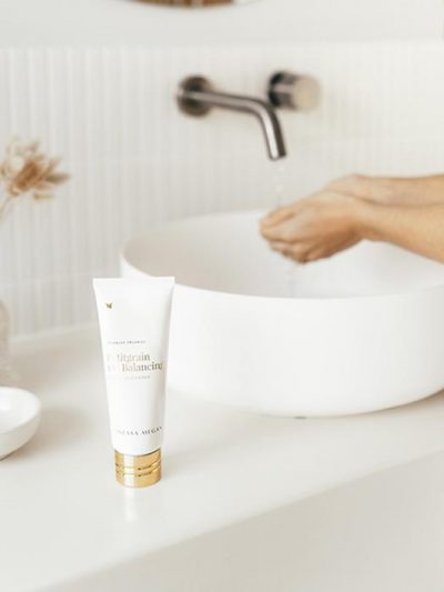 Vanessa Megan Petitgrain Ph Balancing Cleanser 180Ml 7 Vanessa Megan Petitgrain Ph Balancing Cleanser 180Ml 4